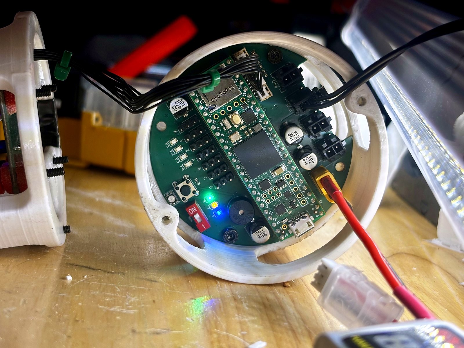 The Impulse 2.5 flight computer in its airframe mount