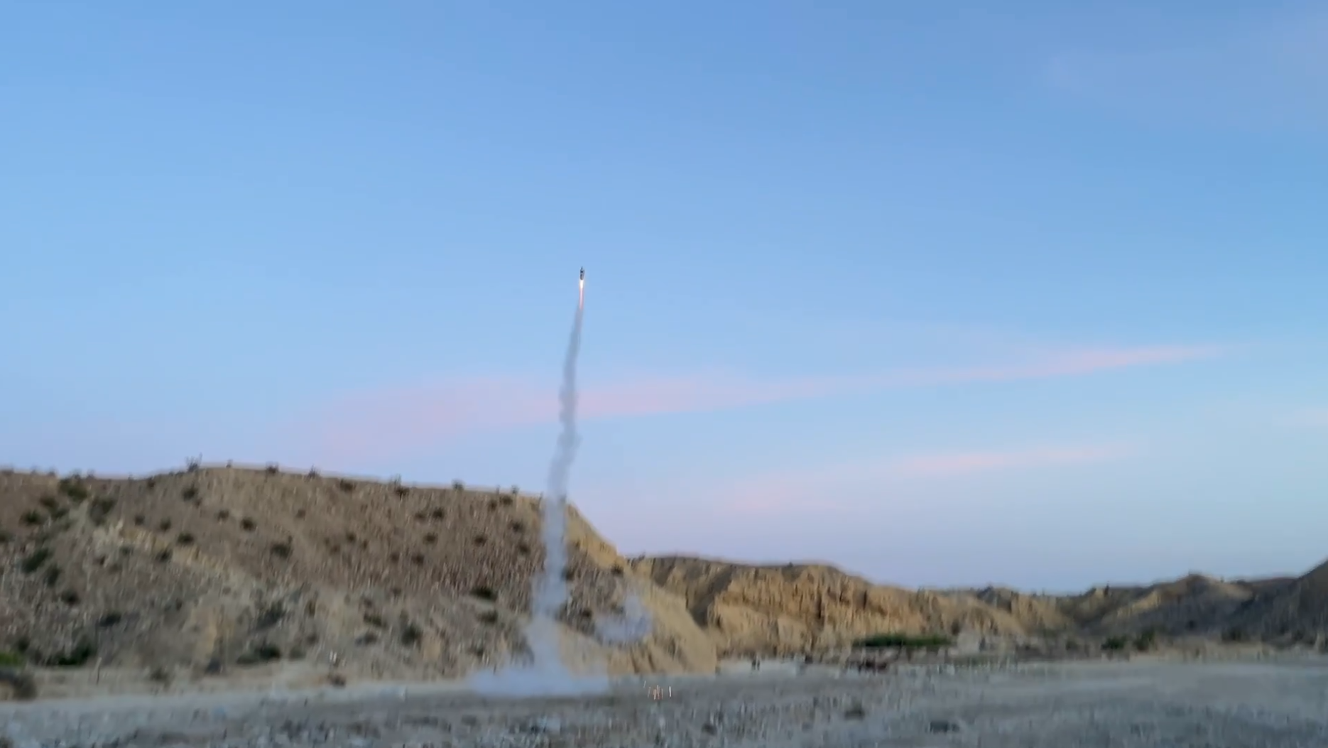Sisyphus stabilizing rocket during ascent
